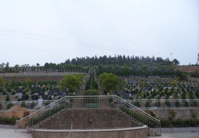 艮灵山公墓风景